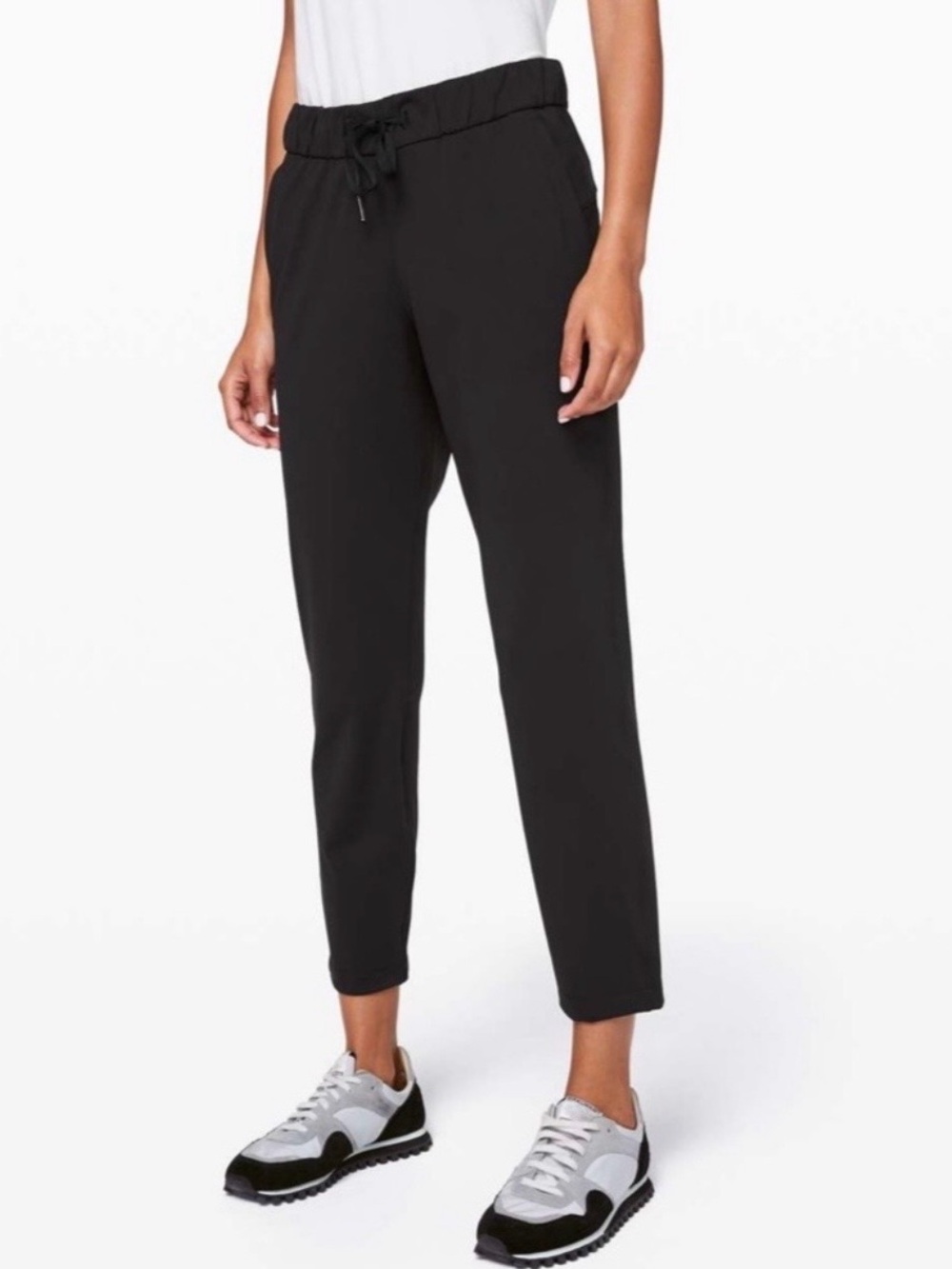 lululemon athletica On The Fly 7/8 Pants in Black Size 4 - Excellent Condition